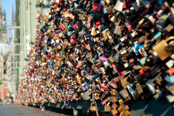 istock Many locks hang on the Hohenzollern bridge 1739147198
