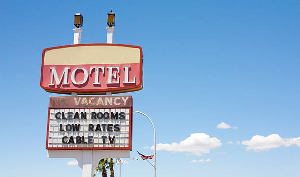 istock Vintage Americana Motel Sign 173915697