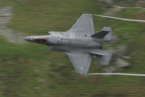 F35 b from Raf Marham through the Mach loop