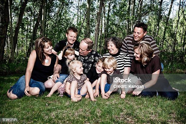 Foto de Família Grande e mais fotos de stock de Família - Família, Primo, Tia