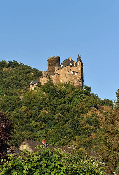 istock Castle Katz on the River Rhine overlooking St.Goar, Germany 173920437