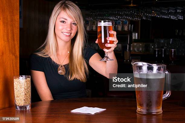 Photo libre de droit de Bières De Santé banque d'images et plus d'images libres de droit de Bière - Bière, Cruche, Adulte