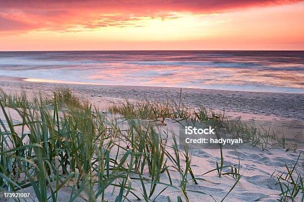 Sonnenuntergang Über Dem Meer Stockfoto und mehr Bilder von Abenddämmerung - Abenddämmerung, Bucht, Bunt - Farbton