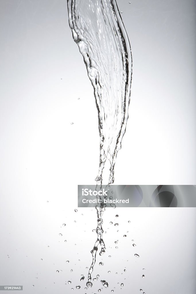 Наливать воды - Стоковые фото Вода роялти-фри