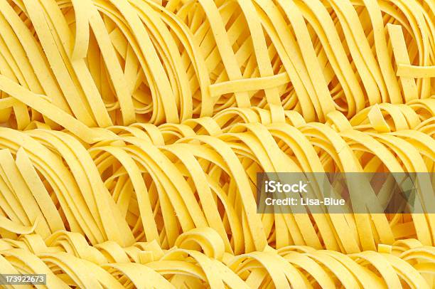 Patrón De Fondo De Comida Italiana Pastas Foto de stock y más banco de imágenes de Abundancia - Abundancia, Alimento, Alimentos deshidratados