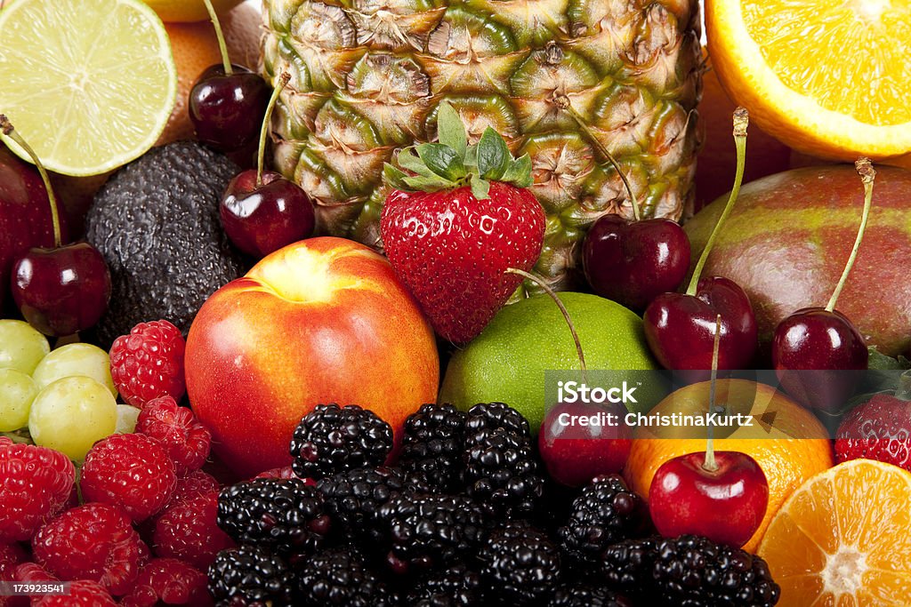 Свежие органические Клубничный Малиновый Cherry Blackberry Апельсиновый сад продукты фоне - Стоковые фото Фрукт роялти-фри