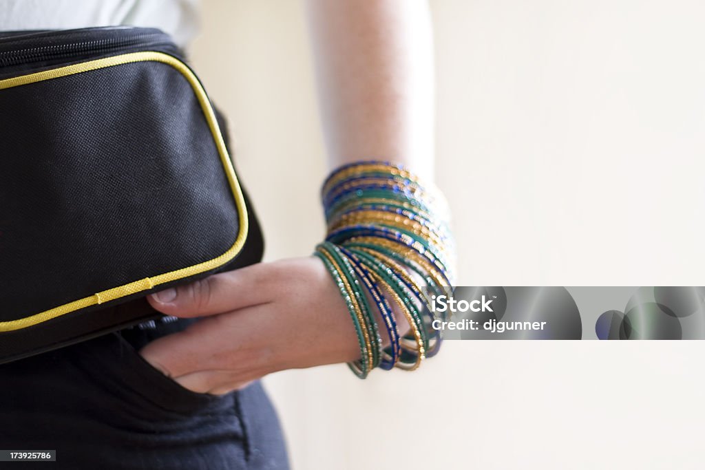 Moda adolescente alternativa - Foto de stock de Bolsa canguro libre de derechos