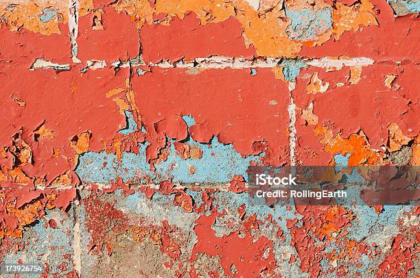 Foto de Grunge Crocante De Azul E Vermelho Fundo De Parede e mais fotos de stock de Abandonado - Abandonado, Abstrato, Acabado