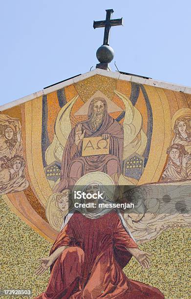 Foto de Mosaico De Jesus Cristo e mais fotos de stock de Ajoelhar - Ajoelhar, Anjo, Arte