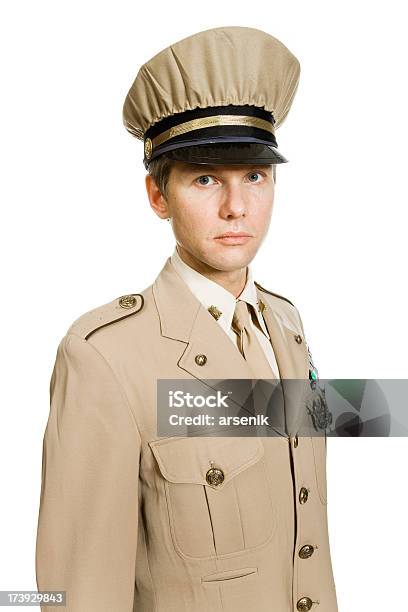 Oficial Del Ejército Foto de stock y más banco de imágenes de Adulto - Adulto, Blanco - Color, De ascendencia europea