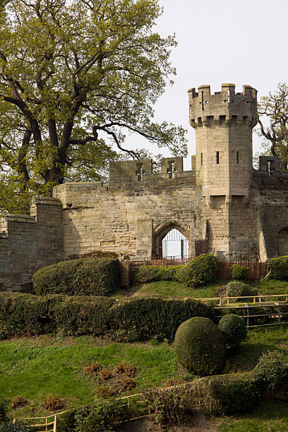 warwick zamek ściany - gate palace english culture formal garden zdjęcia i obrazy z banku zdjęć