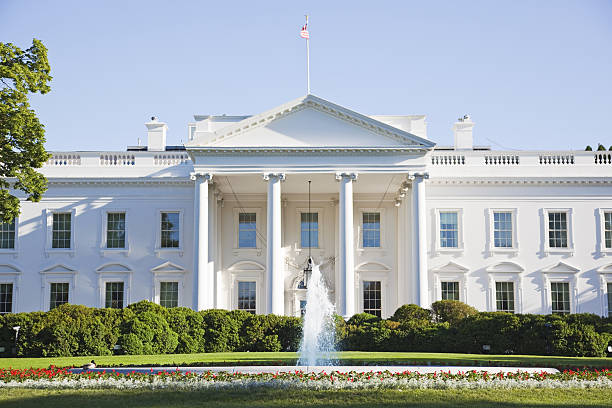 istock The White House XXXL 173934408