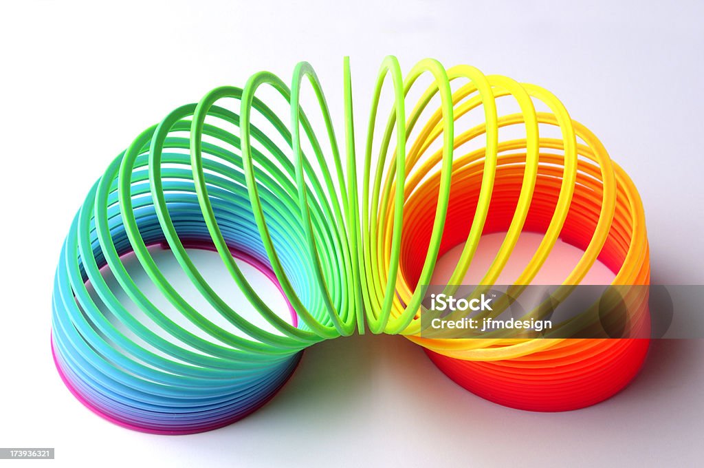Molla Giocattolo Con Quasi Intero Spettro Dei Colori 2 - Fotografie stock e  altre immagini di Molla a spirale - iStock