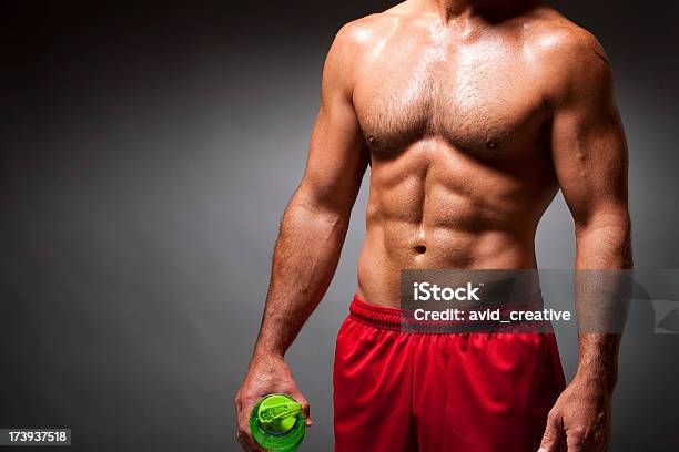 Fitness Athleten Muskeln Körper Stockfoto und mehr Bilder von 40-44 Jahre - 40-44 Jahre, Athlet, Bauchmuskeln
