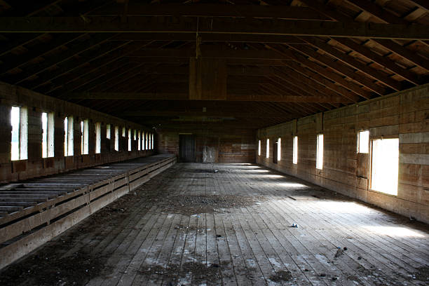 istock Second story of the barn 173938215