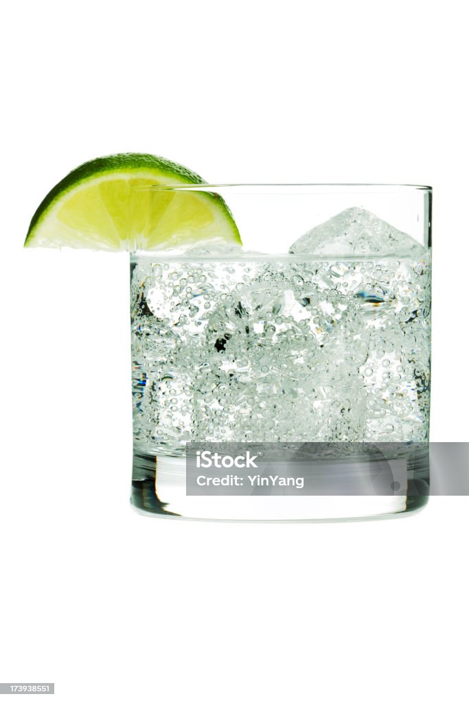 Acqua frizzante con Lime - Foto stock royalty-free di Acqua gassata