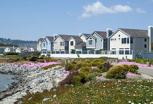 istock Lakeshore Retirement Community 173939950