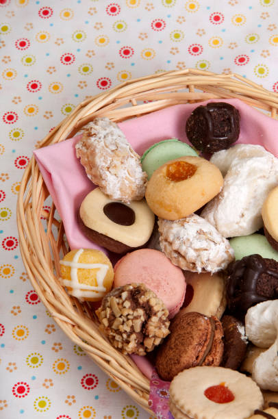 istock Cookies on the basket 173941266