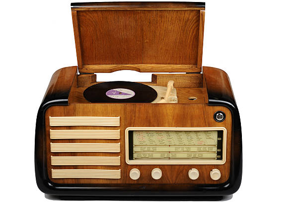 istock Vintage radio with gramophone 173943908