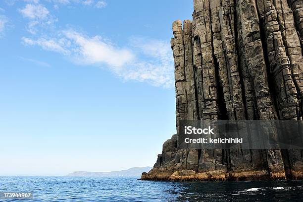 Cliff - Fotografie stock e altre immagini di Acqua - Acqua, Ambientazione tranquilla, Animale selvatico