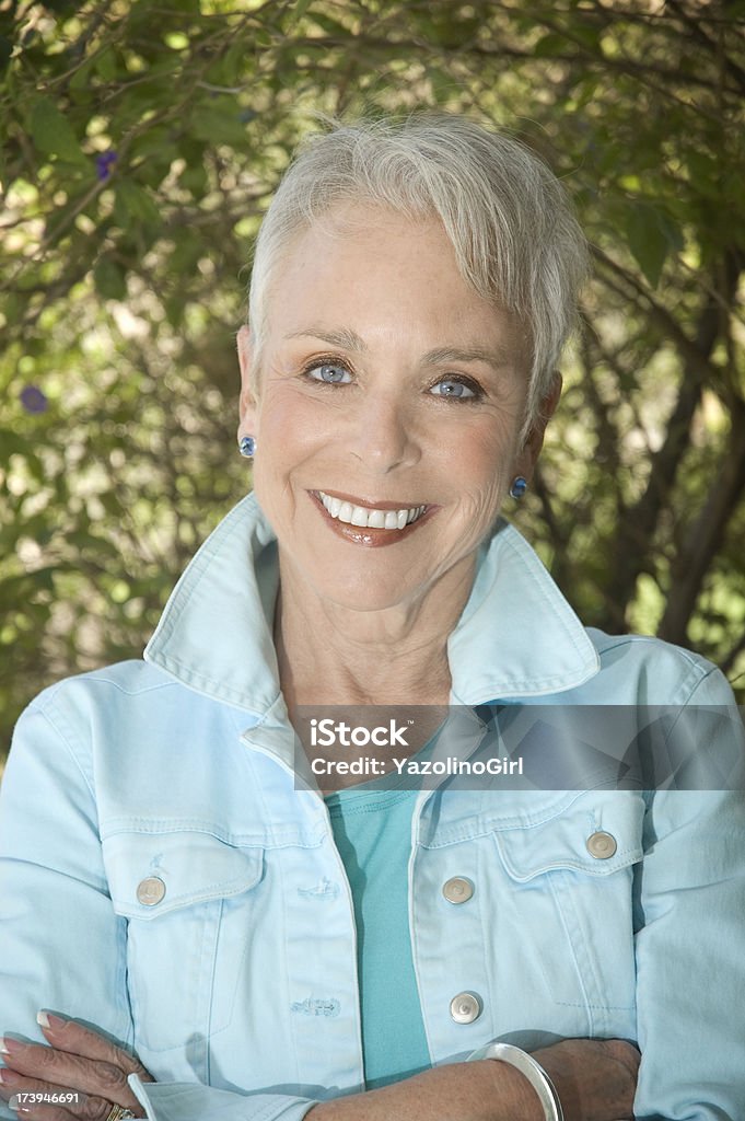 Saine Femme âgée - Photo de 60-64 ans libre de droits