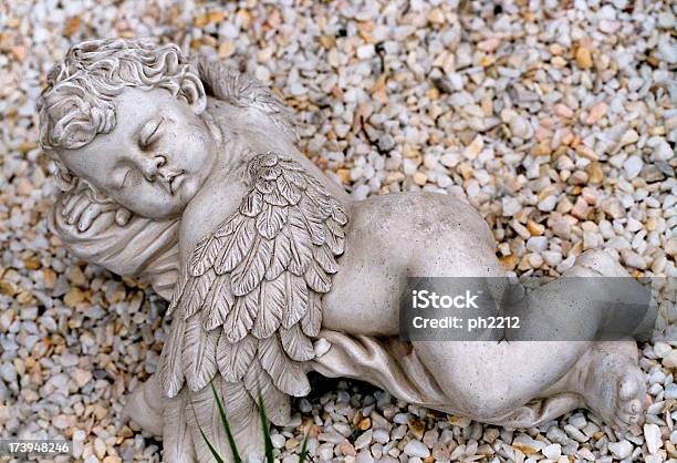 Schlafen Angel Stockfoto und mehr Bilder von Engel - Engel, Figur, Fotografie