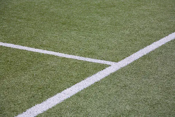 T-Line on a soccerfield with small DOF on the T