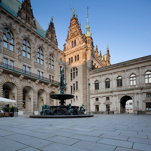 the yard behind hamburs townhall