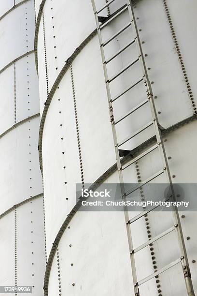 Photo libre de droit de Silo Stockage Échelle De Lagriculture banque d'images et plus d'images libres de droit de Convoyeur de grain - Convoyeur de grain, Plan rapproché, Acier