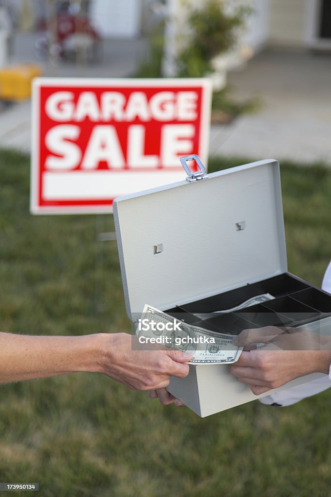 Parking Sale espèces - Photo de Acheter libre de droits