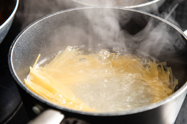istock Spaghetti Bolognaise 1739514758