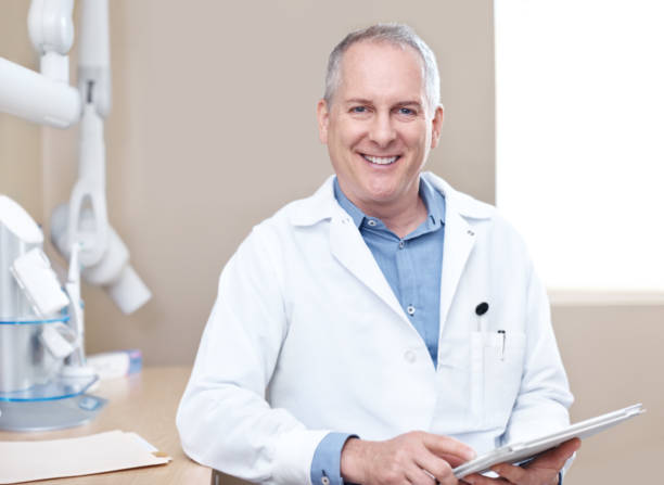 istock Getting in touch with fellow dentists online 173958537