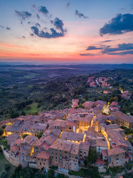 istock Castelmuzio at dusk, Tuscan town from drone 1739696402