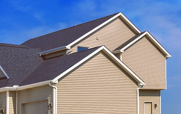 istock Contemporary home showing siding,roof,gutters 174075303