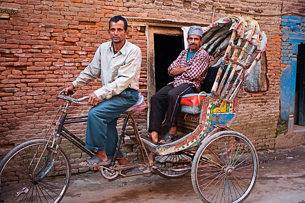 人力車 - rickshaw nepal men indian culture ストックフォトと画像