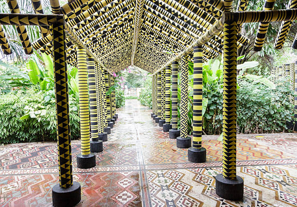 franco-sénégalaisa aliance - ziguinchor fotografías e imágenes de stock