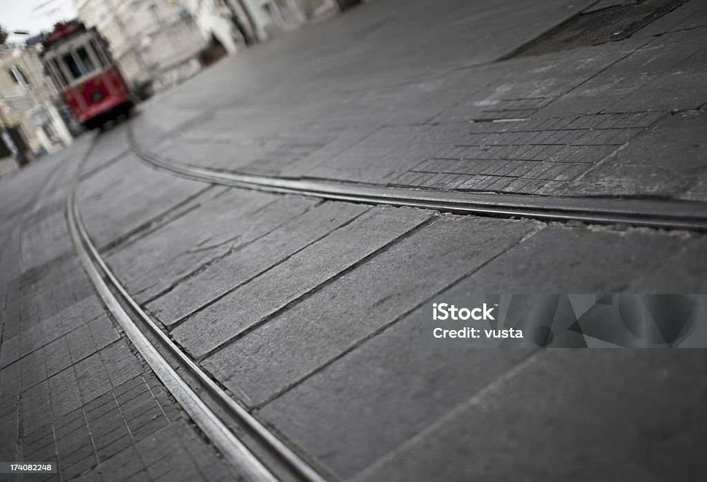 Трамвай на улице Ис�тикляль - Стоковые фото Без людей роялти-фри