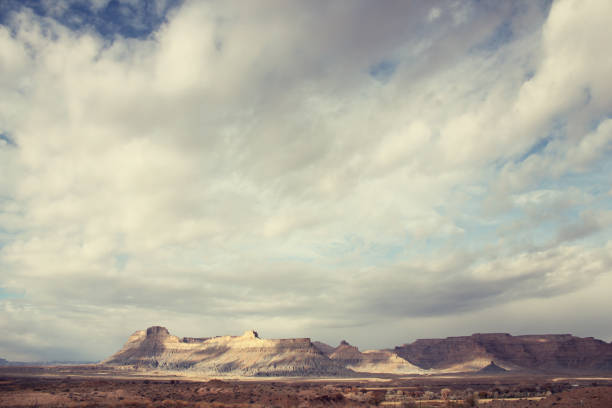 istock Dreamy Southwestern Desert Mountain Landscape 174083536