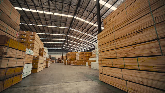 Large lumber factory It is a factory that produces shaped wood. and is a warehouse store For export as furniture