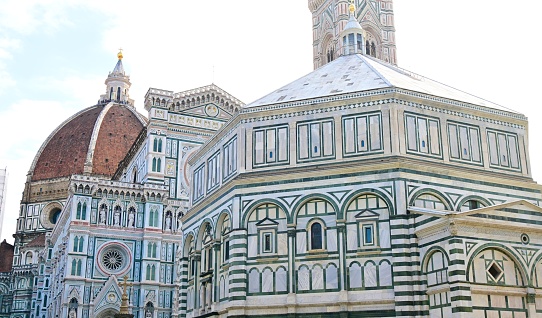 Cathedral of Santa Maria del Floor, Ponte Vecchio,Duomo of Florence, Palazzo Vecchio, Piazza Delia Signoria, Basilica of Santa Croce, Basilica of Santa Maria, and Piazza del Duomo