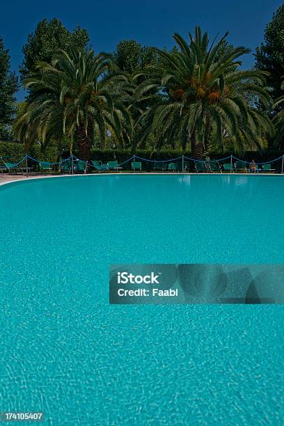 Blaugrün Wasser Im Swimming Pool Stockfoto und mehr Bilder von Bildhintergrund - Bildhintergrund, Flitter, Fotografie