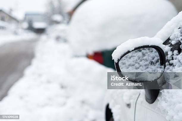 Inverno - Fotografie stock e altre immagini di Ambientazione esterna - Ambientazione esterna, Arancione, Automobile