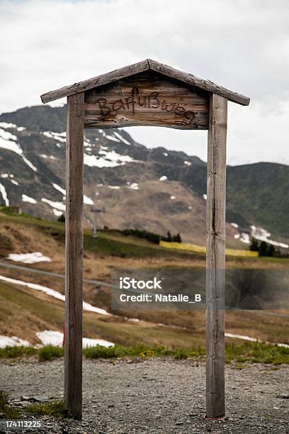 Foto de Entrada Para Caminhadas Caminho e mais fotos de stock de Montanha Zugspitze - Montanha Zugspitze, Alpes europeus, Atividade Recreativa