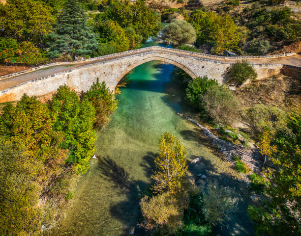 Tağar Bridge Bridge dates back to 1807 in Çemişgezek, Tunceli, Turkey tunceli stock pictures, royalty-free photos & images