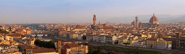 フィレンツェのパノラマ - palace palazzo vecchio florence italy architecture ストックフォトと画像