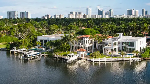 Wealthy residential neighborhood stretching alongside water canal in Hollywood, Florida