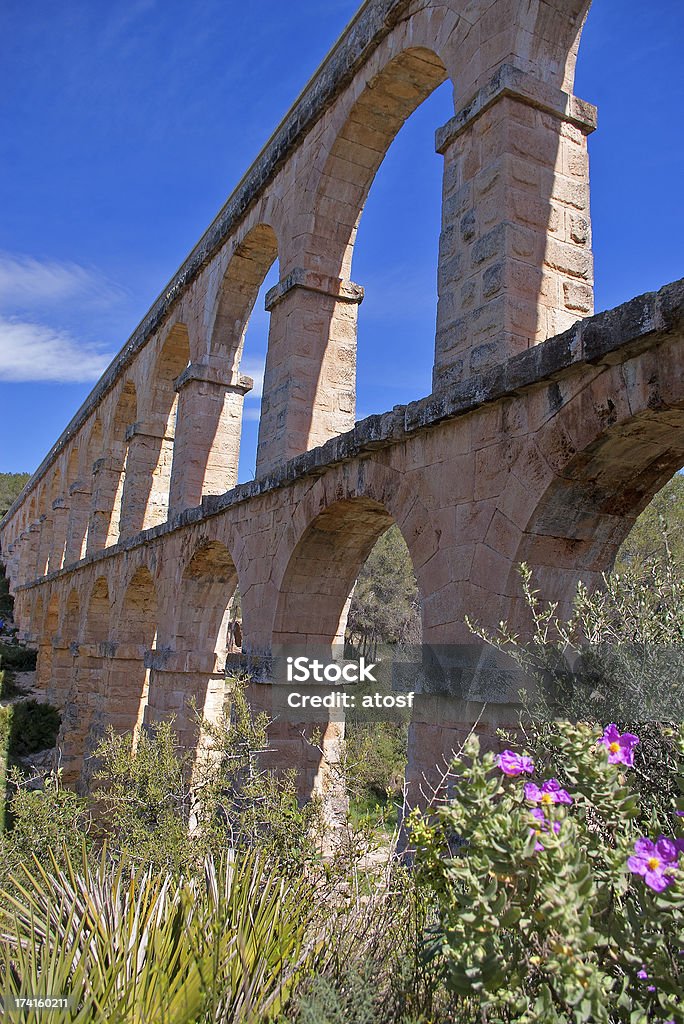 Roman Acquedotto Ponte del disattivazione a Tarragona, Spagna - Foto stock royalty-free di Acquedotto