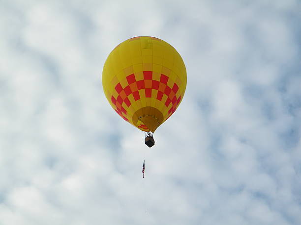 istock Isolated Color Hot Air Balloon 174167126