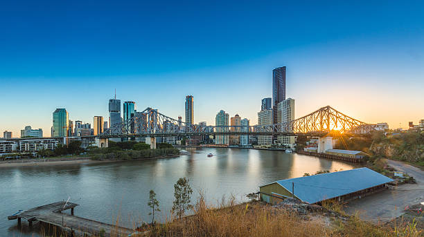 istock Story Bridge and Brisbane city sunset 174174489