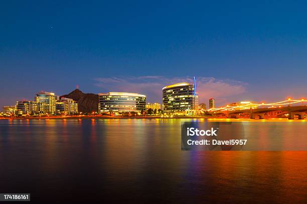 Foto de Tempe Skyline Ao Entardecer e mais fotos de stock de Phoenix - Arizona - Phoenix - Arizona, Silhueta urbana, Tempe